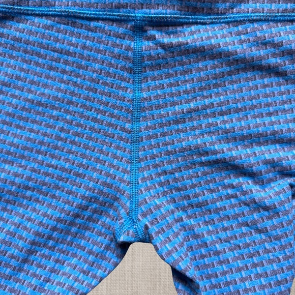 IVIVVA by  Lululemon Girls Blue Gray Digi Weave Rhythmic Full Length Leggings - Picture 6 of 9